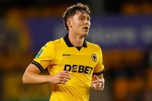 爱游戏登录入口-DO：目前只有利兹联报价尤尔根-拉森，狼队倾向留住该球员